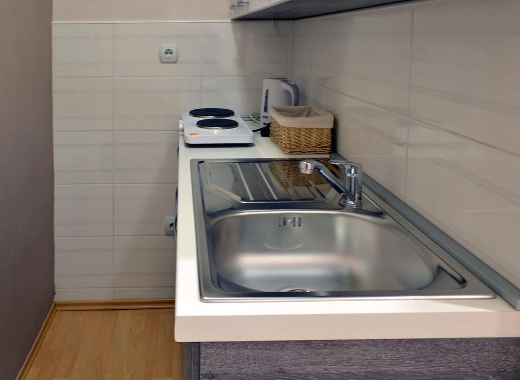 Apartment Millas Nis Bagian luar foto