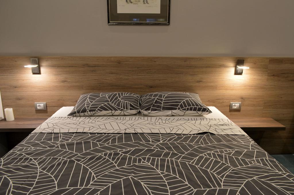 Apartment Millas Nis Bagian luar foto